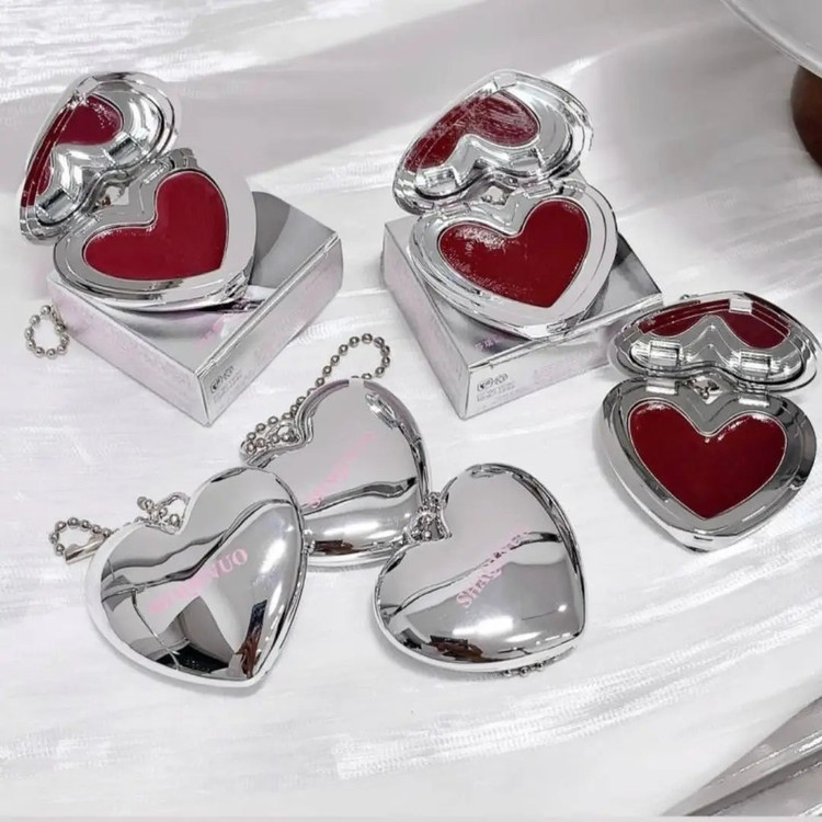 لاکت رژ لب خیس کرهای